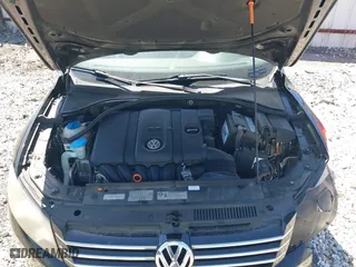 2012 Volkswagen Passat SE with VIN 1VWBP7A30CC012381, listed as a IAAI auction lot 42075676 with 129,513 mi miles. Bid and sale history available at carsss.com. Image 10.