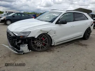 2023 Audi SQ8 Premium Plus z VIN WA1AWBF12PD004868, wystawiony jako Copart lot #47073593 z przebiegiem 4272 mil mil oraz . Historia ofert i sprzedaży dostępna na DreamBid. Obrazek 1.