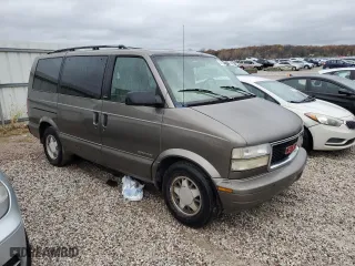 2000 GMC Safari Passenger with VIN 1GKDM19W3YB520166, listed as a Copart auction lot 80565224 with 236,931 mi miles and Salvage Title. Bid and sale history available at carsss.com. Image 4.