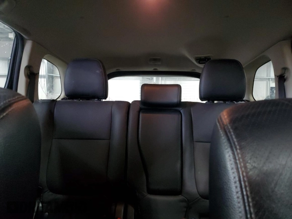 2017 Mitsubishi Outlander SE z VIN JA4AZ3A35HZ020153, wystawiony jako Copart lot #57235705 z przebiegiem 77 229 mil mil oraz Szkoda całkowita • Salvage title. Historia ofert i sprzedaży dostępna na DreamBid. Obrazek 10.