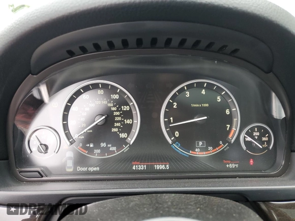 2016 BMW 5 Series 535i with VIN WBA5B1C51GG552828, listed as a Copart auction lot 52006305 with 41,331 mi miles and Salvage Title. Bid and sale history available at DreamBid. Image 9.