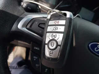 2020 Ford Edge SEL z VIN 2FMPK3J9XLBA54556, wystawiony jako IAAI lot #42179907 z przebiegiem 63 449 mil mil oraz . Historia ofert i sprzedaży dostępna na DreamBid. Obrazek 11.
