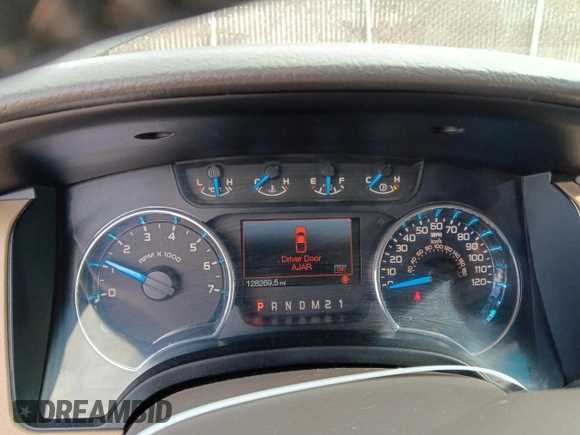 2013 Ford F-150 XL with VIN 1FTFW1ET7DKF86532, listed as a Copart auction lot 57593085 with 128,269 mi miles and Salvage title. Bid and sale history available at DreamBid. Image 9.