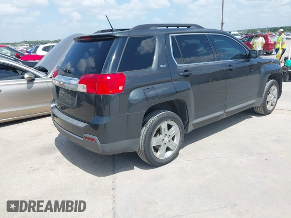 2013 GMC Terrain SLT z VIN 2GKALUEK2D6158550, wystawiony jako IAAI lot #42770145 z przebiegiem 159 689 mil mil oraz . Historia ofert i sprzedaży dostępna na DreamBid. Obrazek 4.