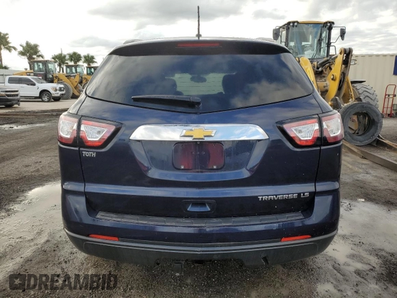 2015 Chevrolet Traverse LS z VIN 1GNKRFED6FJ113457, wystawiony jako Copart lot #55216895 z przebiegiem Nie podano mil oraz Szkoda całkowita • Salvage title. Historia ofert i sprzedaży dostępna na DreamBid. Obrazek 6.