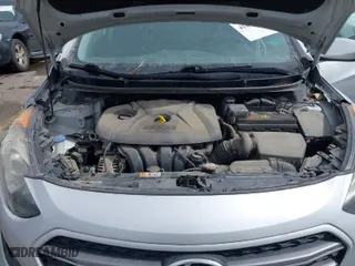 2016 Hyundai Elantra GT with VIN KMHD35LH5GU316015, listed as a IAAI auction lot 41823547 with 61,198 mi miles. Bid and sale history available at carsss.com. Image 10.