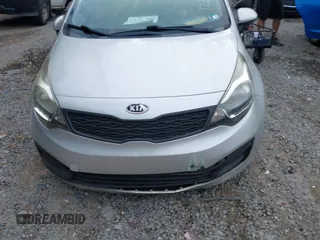 2013 Kia Rio LX z VIN KNADM4A33D6111258, wystawiony jako IAAI lot #39934097 z przebiegiem 53 008 mil mil oraz . Historia ofert i sprzedaży dostępna na DreamBid. Obrazek 16.