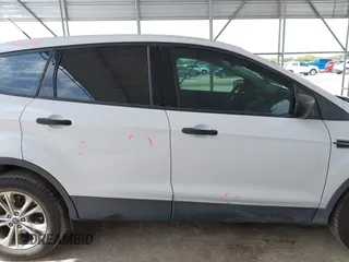 2018 Ford Escape S с VIN 1FMCU0F79JUA22719, выставлен на аукционе IAAI как лот 42053196 с пробегом 108 829 миль миль и . История ставок и продаж доступна на DreamBid. Изображение 13.