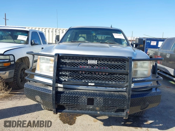 2011 GMC Sierra 1500 SLT with VIN 3GTP2WE36BG100648, listed as a IAAI auction lot 41638421 with 291,205 mi miles and . Bid and sale history available at DreamBid. Image 6.