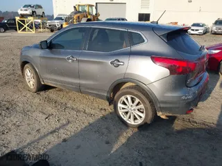 2017 Nissan Rogue Sport SL with VIN JN1BJ1CR7HW104812, listed as a IAAI auction lot 41497676 with 102,237 mi miles. Bid and sale history available at carsss.com. Image 3.
