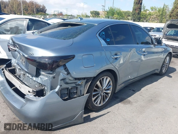 2018 Infiniti Q50 Luxe with VIN JN1EV7AP6JM363685, listed as a IAAI auction lot 42246139 with 42,375 mi miles and . Bid and sale history available at DreamBid. Image 4.