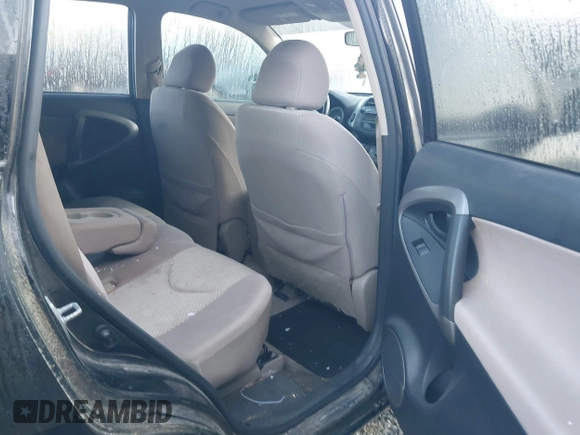 2006 Toyota RAV4 with VIN JTMZD33V865014437, listed as a IAAI auction lot 41938124 with 160,559 mi miles. Bid and sale history available at carsss.com. Image 8.