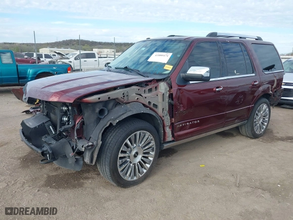 2015 Lincoln Navigator with VIN 5LMJJ2JT4FEJ12021, listed as a IAAI auction lot 41880471 with 104,979 mi miles. Bid and sale history available at carsss.com. Image 19.