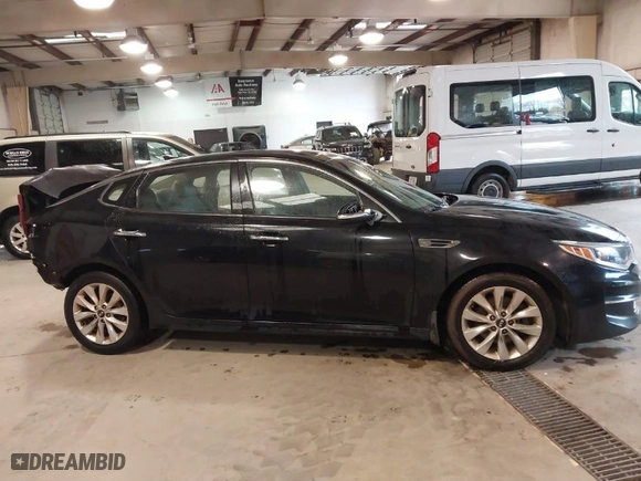2018 Kia Optima EX with VIN 5XXGU4L30JG182878, listed as a IAAI auction lot 41733244 with 134,642 mi miles. Bid and sale history available at carsss.com. Image 14.