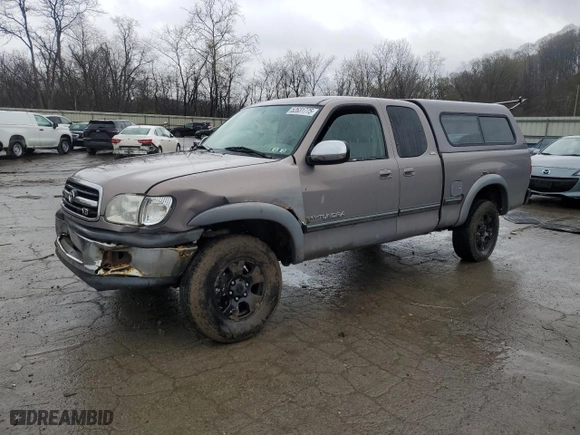 2000 Toyota Tundra SR5 with VIN 5TBBT4412YS108390, listed as a Copart auction lot 52631775 with 166,137 mi miles and Salvage Title. Bid and sale history available at carsss.com. Image 1.