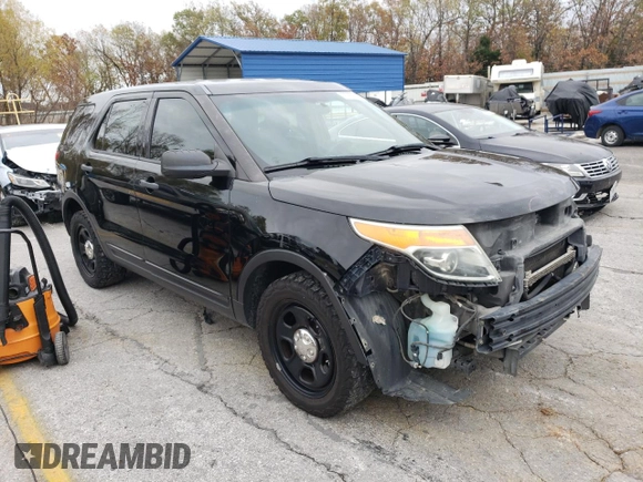 2015 Ford Utility Police Interceptor with VIN 1FM5K8AR6FGB13796, listed as a Copart auction lot 77869864 with 157,449 mi miles and Salvage Title. Bid and sale history available at carsss.com. Image 4.
