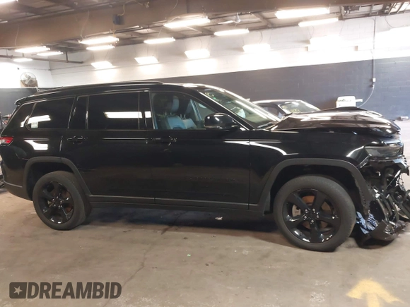 2023 Jeep Grand Cherokee Limited with VIN 1C4RJKBG1P8729145, listed as a IAAI auction lot 41845325 with 28,512 mi miles and . Bid and sale history available at DreamBid. Image 14.