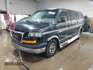 2004 GMC Savana Cargo Van YF7 Upfitter with VIN 1GDFG15T041147283, listed as a Copart auction lot 82193844 with 264,051 mi miles and Salvage Title. Bid and sale history available at carsss.com. Image 1.