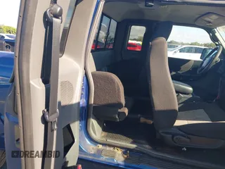2007 Ford Ranger XLT with VIN 1FTZR45E47PA62642, listed as a IAAI auction lot 40366773 with 124,025 mi miles. Bid and sale history available at carsss.com. Image 8.