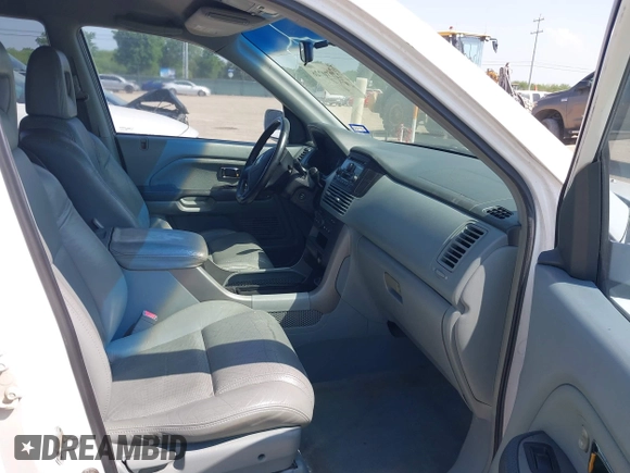 2003 Honda Pilot EX with VIN 2HKYF18583H537259, listed as a IAAI auction lot 42170726 with 319,752 mi miles and . Bid and sale history available at DreamBid. Image 5.