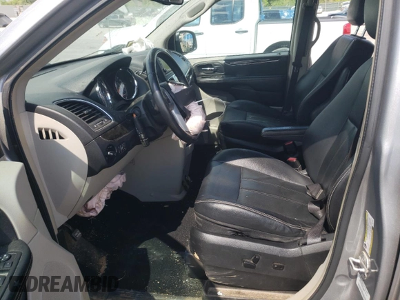 2013 Chrysler Town & Country Touring with VIN 2C4RC1BG7DR778001, listed as a Copart auction lot 51655184 with 181,861 mi miles and Salvage Title. Bid and sale history available at DreamBid. Image 7.