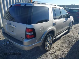 2006 Ford Explorer Limited with VIN 1FMEU75856UA13793, listed as a IAAI auction lot 41715380 with 323,292 mi miles and . Bid and sale history available at DreamBid. Image 4.