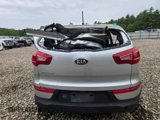 2013 Kia Sportage LX with VIN KNDPBCA29D7398719, listed as a Copart auction lot 50501845 with 130,094 mi miles and Non repairable. Bid and sale history available at DreamBid. Image 6.