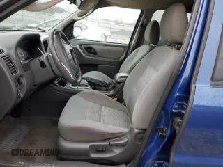 2007 Ford Escape XLT with VIN 1FMYU03Z67KA84353, listed as a Copart auction lot 83999774 with 179,339 mi miles and Salvage Title. Bid and sale history available at carsss.com. Image 7.