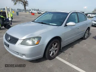 2006 Nissan Altima 2.5 with VIN 1N4AL11D46N438184, listed as a IAAI auction lot 41691180 with 326,541 mi miles. Bid and sale history available at carsss.com. Image 18.