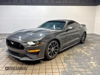 2018 Ford Mustang GT with VIN 1FA6P8CFXJ5165083, listed as a Copart auction lot 64522525 with 61,415 mi miles and Clean title. Bid and sale history available at DreamBid. Image 2.