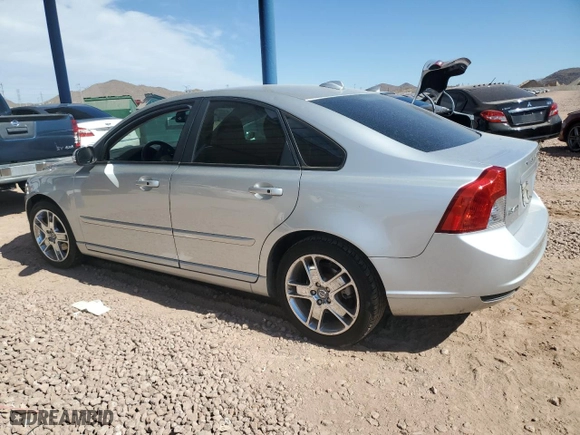 2010 Volvo S40 with VIN YV1382MS0A2513486, listed as a Copart auction lot 46435095 with 126,735 mi miles and Salvage Title. Bid and sale history available at carsss.com. Image 2.