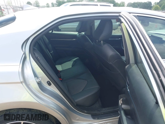 2021 Toyota Camry SE Nightshade with VIN 4T1T11AK3MU542610, listed as a IAAI auction lot 39350024 with 71,086 mi miles and . Bid and sale history available at DreamBid. Image 8.
