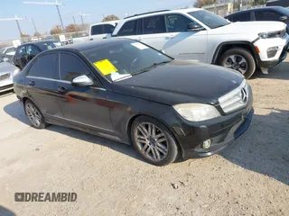 2008 Mercedes-Benz C 300 Sport z VIN WDDGF54X08R036138, wystawiony jako IAAI lot #41530901 z przebiegiem 292 103 mil mil oraz . Historia ofert i sprzedaży dostępna na DreamBid. Obrazek 1.