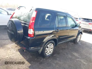2005 Honda CR-V EX SE with VIN SHSRD78965U301283, listed as a IAAI auction lot 42059823 with 316,013 mi miles. Bid and sale history available at carsss.com. Image 4.