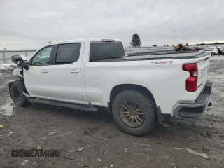 2022 Chevrolet Silverado 1500 LT with VIN 1GCUYDED3NZ155464, listed as a Copart auction lot 45706765 with 45,565 mi miles and Salvage Title. Bid and sale history available at DreamBid. Image 2.