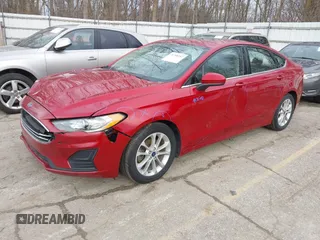 2020 Ford Fusion SE with VIN 3FA6P0HD4LR109679, listed as a IAAI auction lot 41718257 with 132,389 mi miles. Bid and sale history available at carsss.com. Image 18.