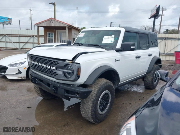 2023 Ford Bronco with VIN 1FMEE5DP9PLB30696, listed as a IAAI auction lot 41468543 with 12,465 mi miles. Bid and sale history available at carsss.com. Image 17.