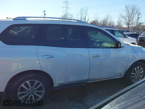 2014 Nissan Pathfinder Platinum with VIN 5N1AR2MMXEC730230, listed as a IAAI auction lot 41400120 with 190,980 mi miles and . Bid and sale history available at DreamBid. Image 14.