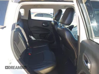 2018 Jeep Compass Latitude with VIN 3C4NJCBB3JT407916, listed as a IAAI auction lot 41333657 with 84,929 mi miles. Bid and sale history available at carsss.com. Image 8.