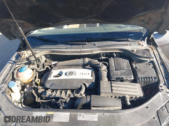 2014 Volkswagen CC Sport with VIN WVWBP7AN7EE514221, listed as a IAAI auction lot 41528930 with 140,227 mi miles and . Bid and sale history available at DreamBid. Image 10.