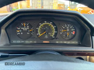 1995 Mercedes-Benz E Class with VIN WDBEA66EXSC280860, listed as a Copart auction lot 46739115 with 97,007 mi miles and Clean Title. Bid and sale history available at carsss.com. Image 11.