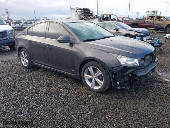 2014 Chevrolet Cruze 2LT with VIN 1G1PF5SBXE7234047, listed as a IAAI auction lot 40885552 with 145,345 mi miles. Bid and sale history available at carsss.com. Image 1.