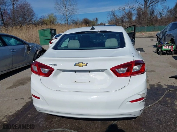 2017 Chevrolet Cruze LS with VIN 1G1BC5SM6H7256846, listed as a IAAI auction lot 41854179 with NaN miles. Bid and sale history available at carsss.com. Image 16.