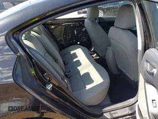 2015 Kia Forte LX with VIN KNAFK4A62F5292421, listed as a IAAI auction lot 41964789 with 32,001 mi miles. Bid and sale history available at carsss.com. Image 8.