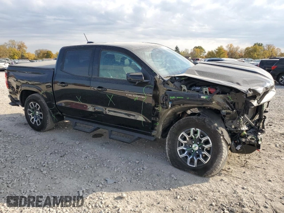 2024 Chevrolet Colorado 4WD Z71 with VIN 1GCPTDEK0R1112392, listed as a Copart auction lot 77392414 with 5,557 mi miles and Salvage Title. Bid and sale history available at carsss.com. Image 4.