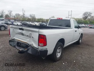 2022 Ram 1500 Tradesman z VIN 3C6JR6DG4NG330058, wystawiony jako IAAI lot #41903518 z przebiegiem 41 210 mil mil oraz . Historia ofert i sprzedaży dostępna na DreamBid. Obrazek 6.