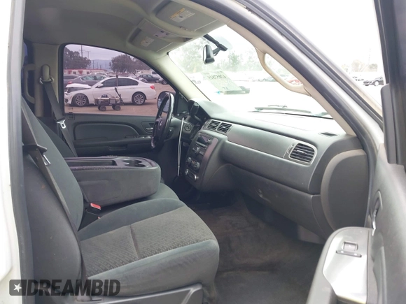 2007 Chevrolet Avalanche LTZ with VIN 3GNFK12397G298661, listed as a IAAI auction lot 42057845 with Not Provided miles. Bid and sale history available at carsss.com. Image 5.