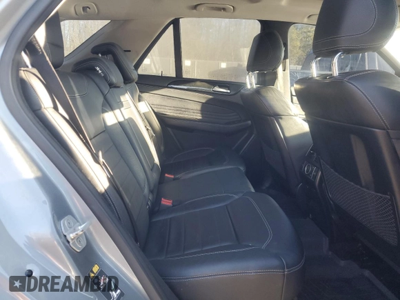 2012 Mercedes-Benz M 550 z VIN 4JGDA7DB9CA049890, wystawiony jako Copart lot #82862974 z przebiegiem 117 355 mil mil oraz Szkoda całkowita • Salvage title. Historia ofert i sprzedaży dostępna na DreamBid. Obrazek 11.