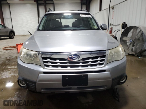 2013 Subaru Forester X Limited z VIN JF2SHAECXDH424658, wystawiony jako Copart lot #57326425 z przebiegiem 138 459 mil mil oraz Szkoda całkowita • Salvage title. Historia ofert i sprzedaży dostępna na DreamBid. Obrazek 5.