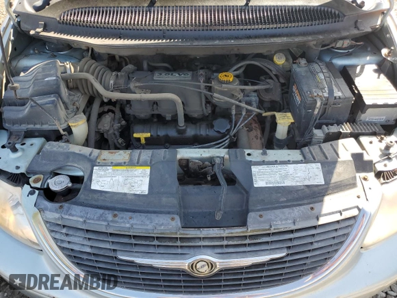 2002 Chrysler Town & Country Limited with VIN 2C8GP64L22R626979, listed as a Copart auction lot 49337495 with 203,885 mi miles and Salvage Title. Bid and sale history available at carsss.com. Image 12.